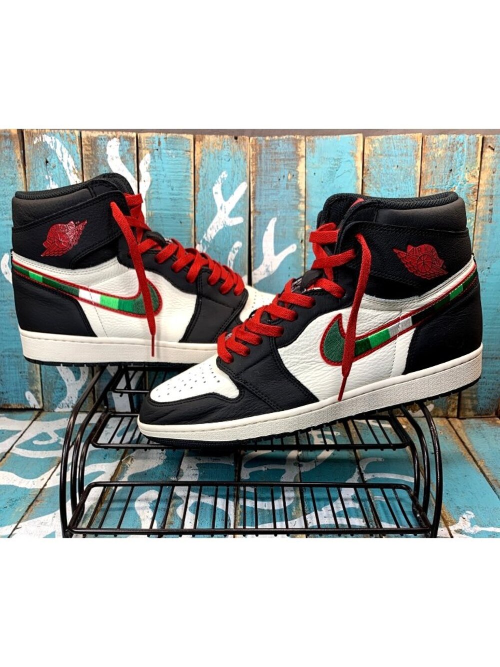 Nike Air Jordan 1 Retro High Sports Illustrated 555088-015 Men's Size 12 EUC